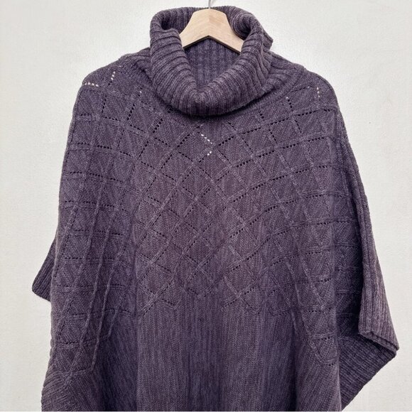 Roots Womens One Size Wool Cable Turtle Neck Poncho Sweater - Picture 4 of 13